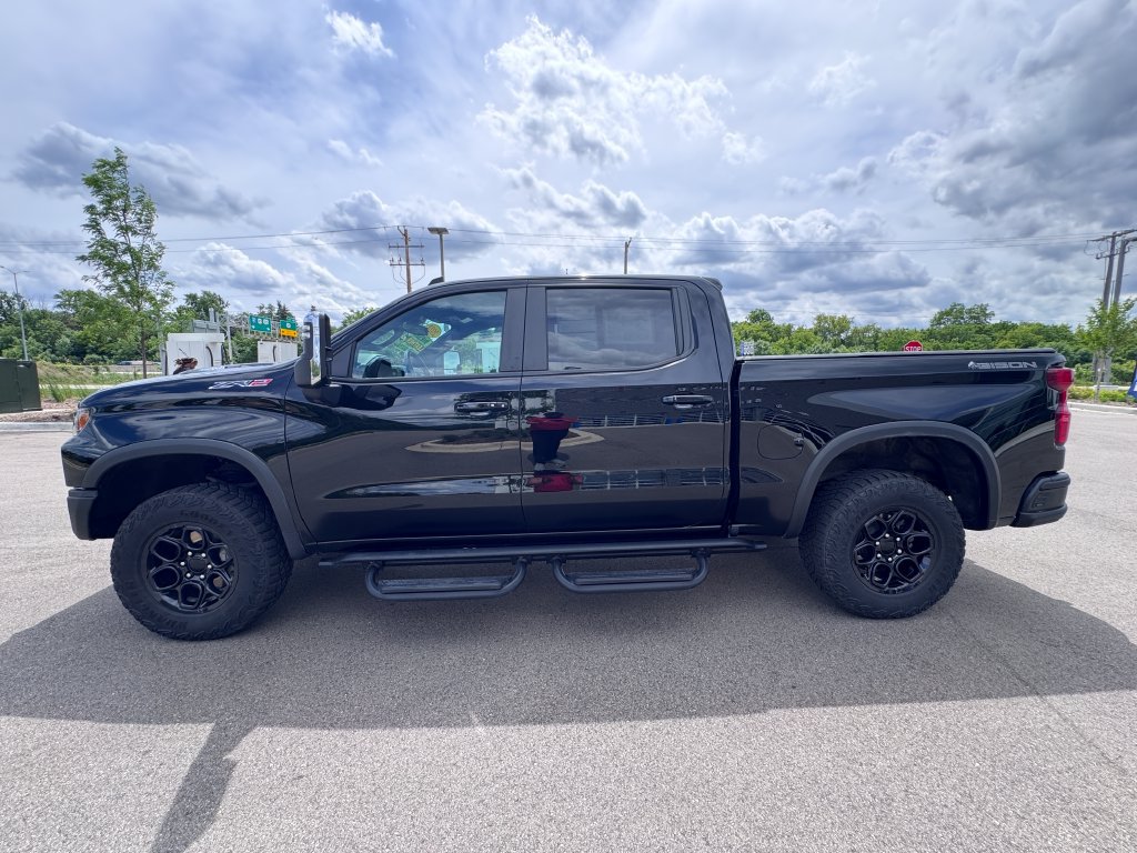 Used 2024 Chevrolet Silverado 1500 ZR2 w/ ZR2 Bison Edition AWD/4WD image 4
