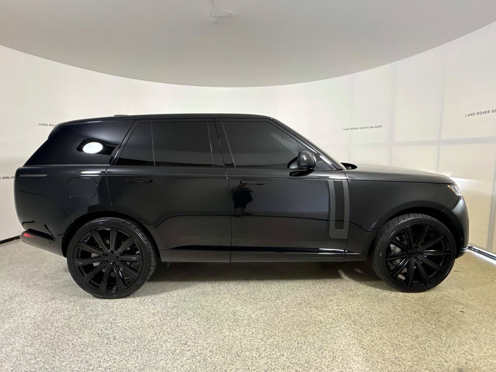 Used 2023 Land Rover Range Rover SE AWD/4WD image 6