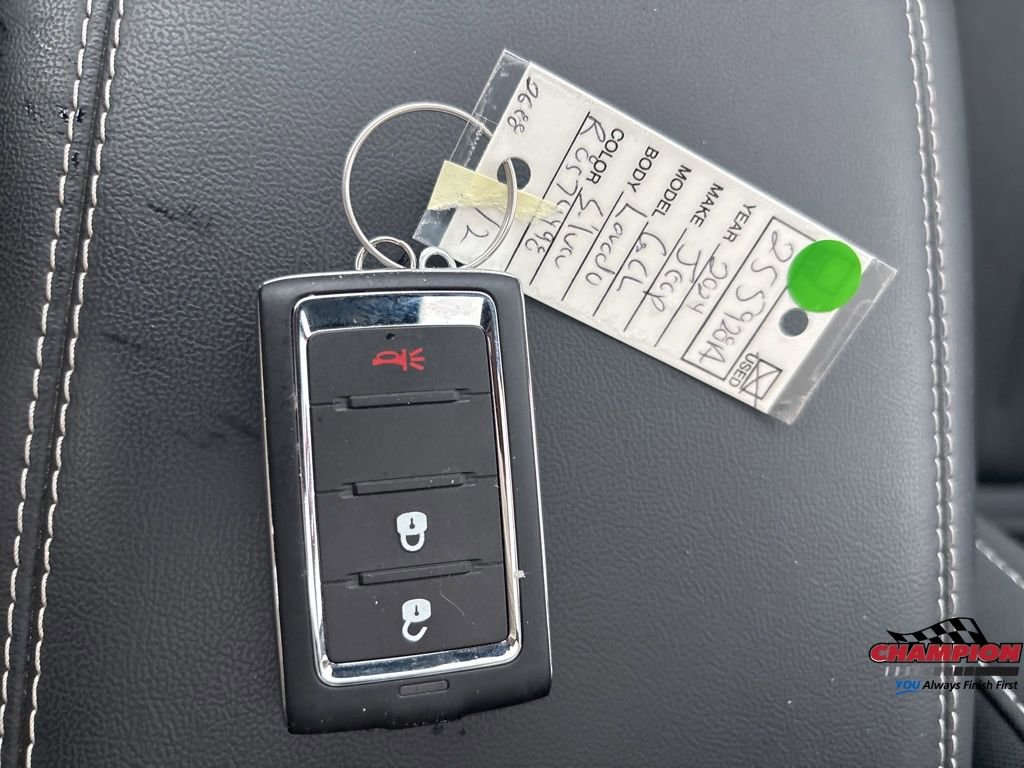 Used 2024 Jeep Grand Cherokee L Laredo image 34