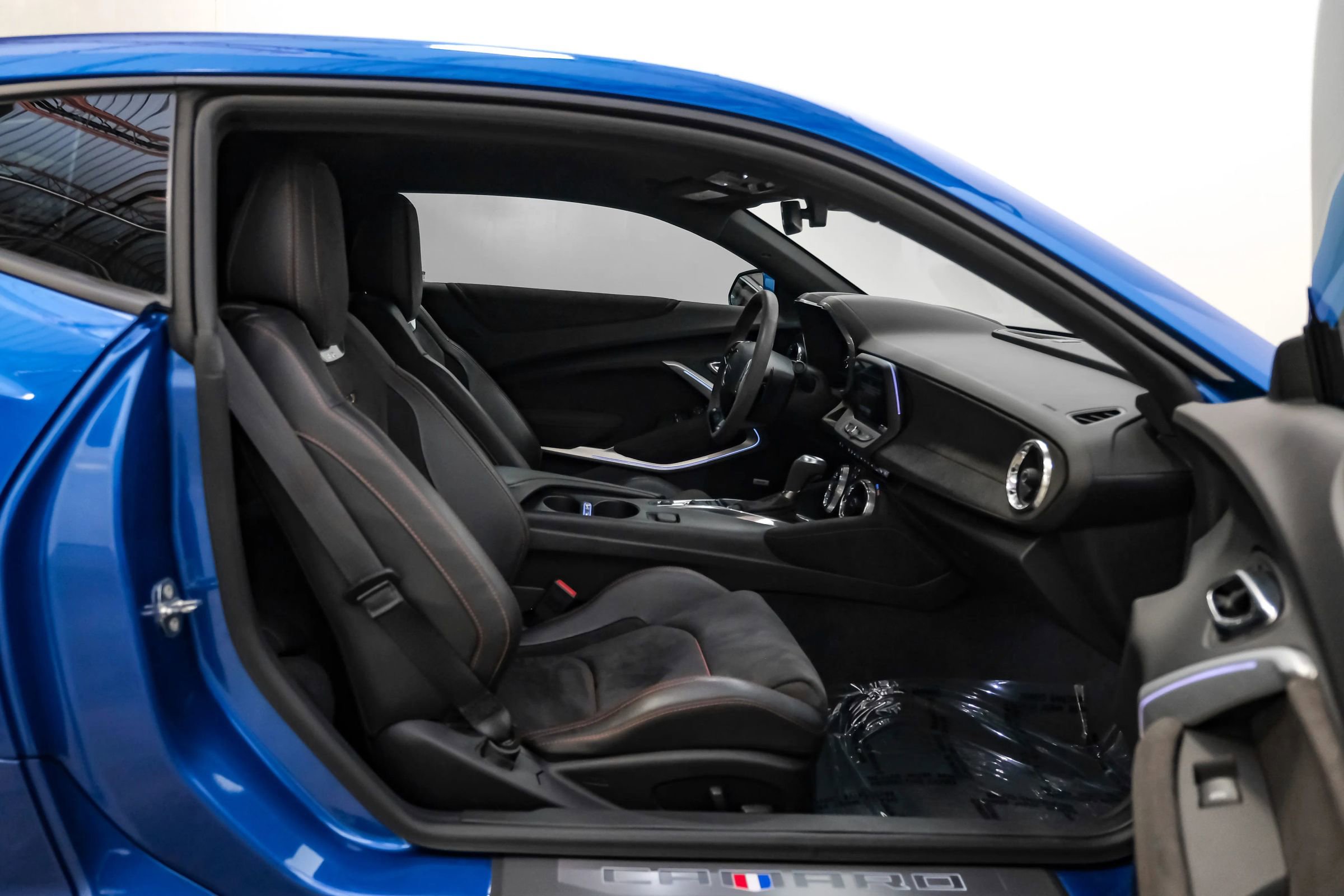 Used 2018 Chevrolet Camaro ZL1 image 22