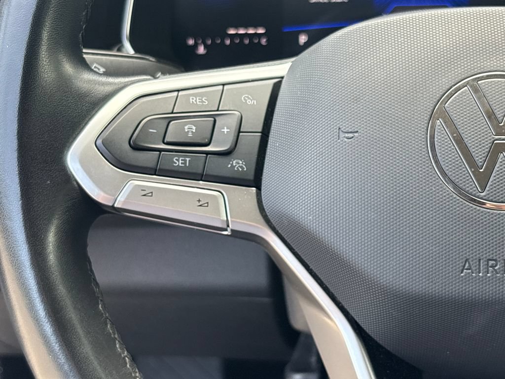 Used 2024 Volkswagen Jetta SE FWD image 18