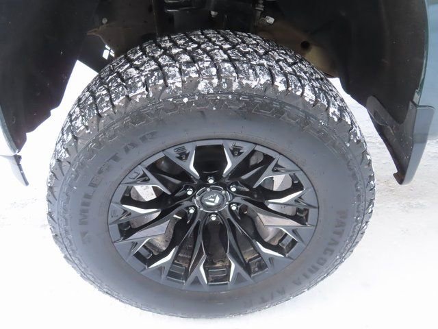 Used 2025 Chevrolet Silverado 1500 LT AWD/4WD image 20