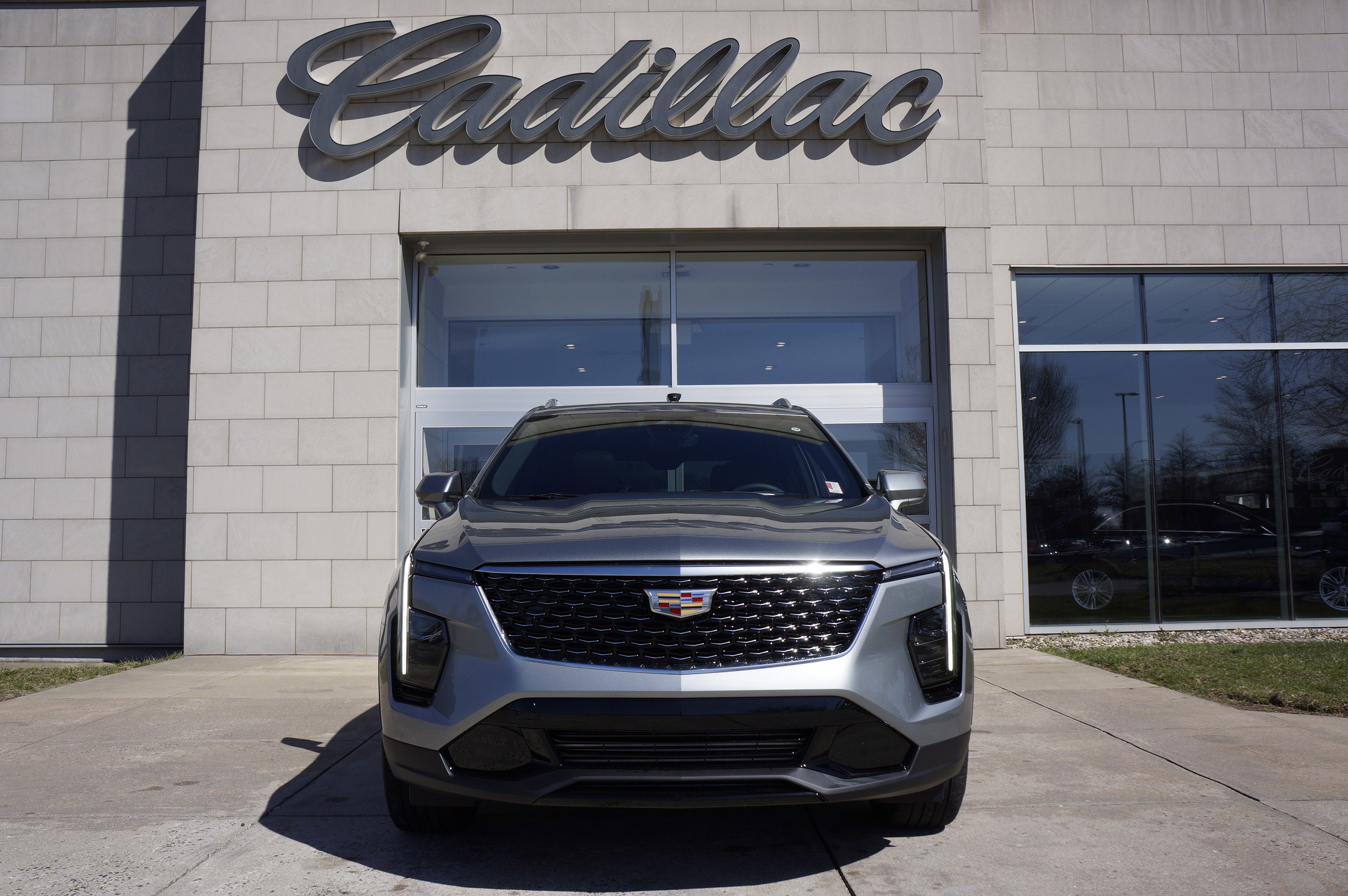 Used 2025 Cadillac XT4 Premium Luxury image 13