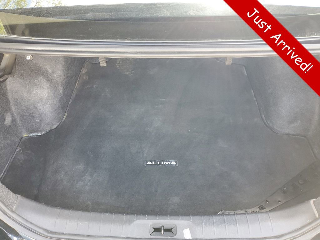 Used 2024 Nissan Altima 2.5 SR AWD/4WD image 9