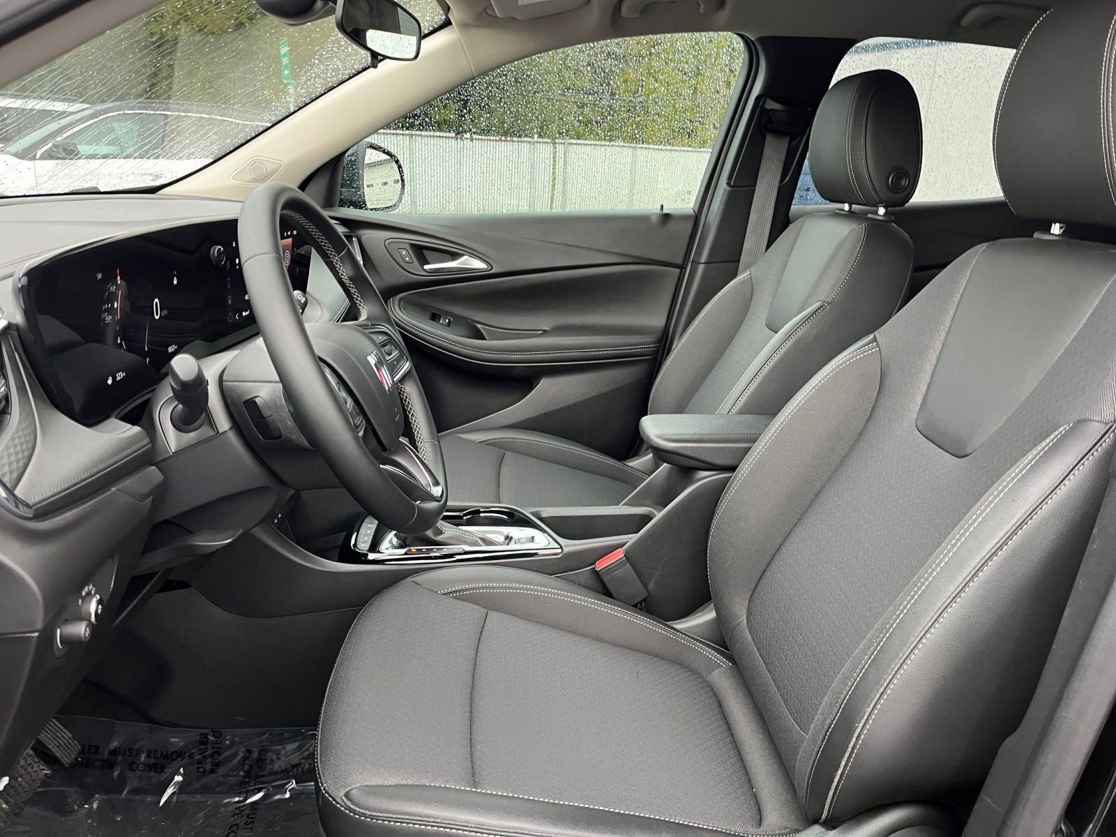 Used 2025 Buick Encore GX Preferred image 36