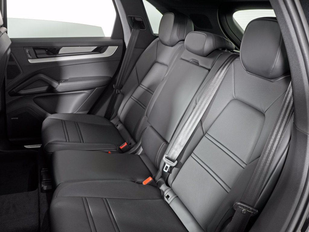New 2027 Porsche Cayenne S AWD/4WD image 36