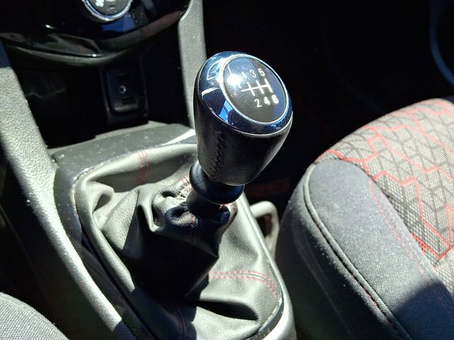 Used 2017 Chevrolet Sonic LT FWD image 14