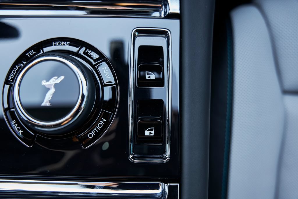 Used 2025 Rolls-Royce Ghost AWD/4WD image 80