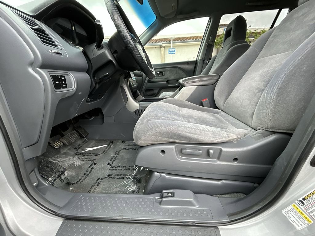 Used 2005 Honda Pilot EX image 12