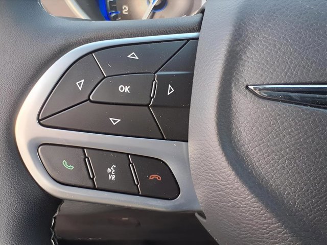 New 2025 Chrysler Voyager LX image 13