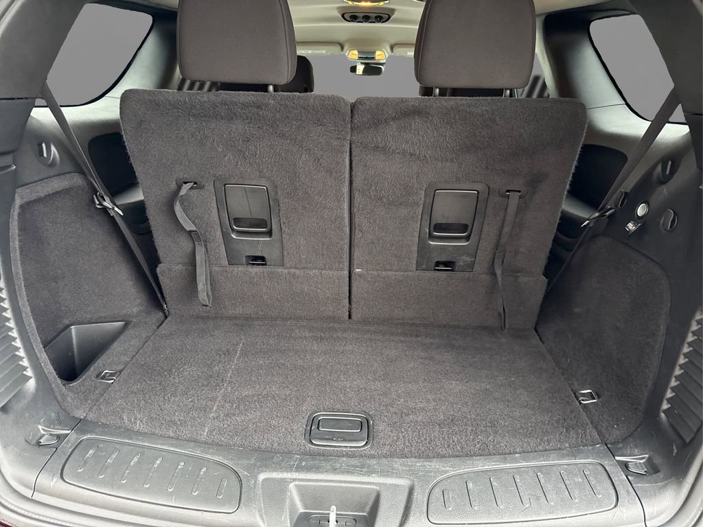 Used 2022 Dodge Durango SXT w/ Anodized Platinum Package image 11