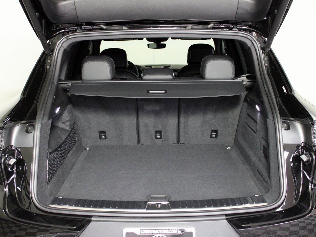 New 2026 Porsche Cayenne image 14