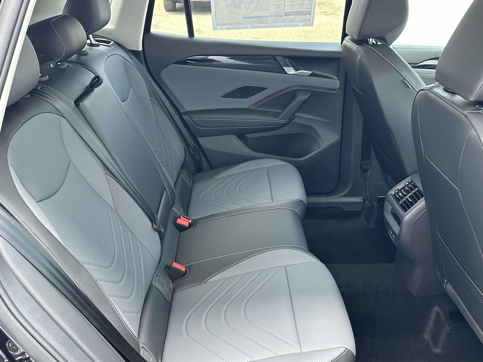 New 2026 Volkswagen Tiguan SE AWD/4WD image 15