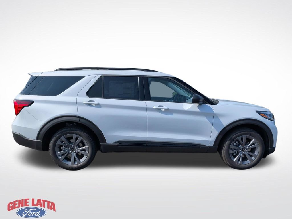 New 2026 Ford Explorer Active w/ Active Comfort Package AWD/4WD image 8
