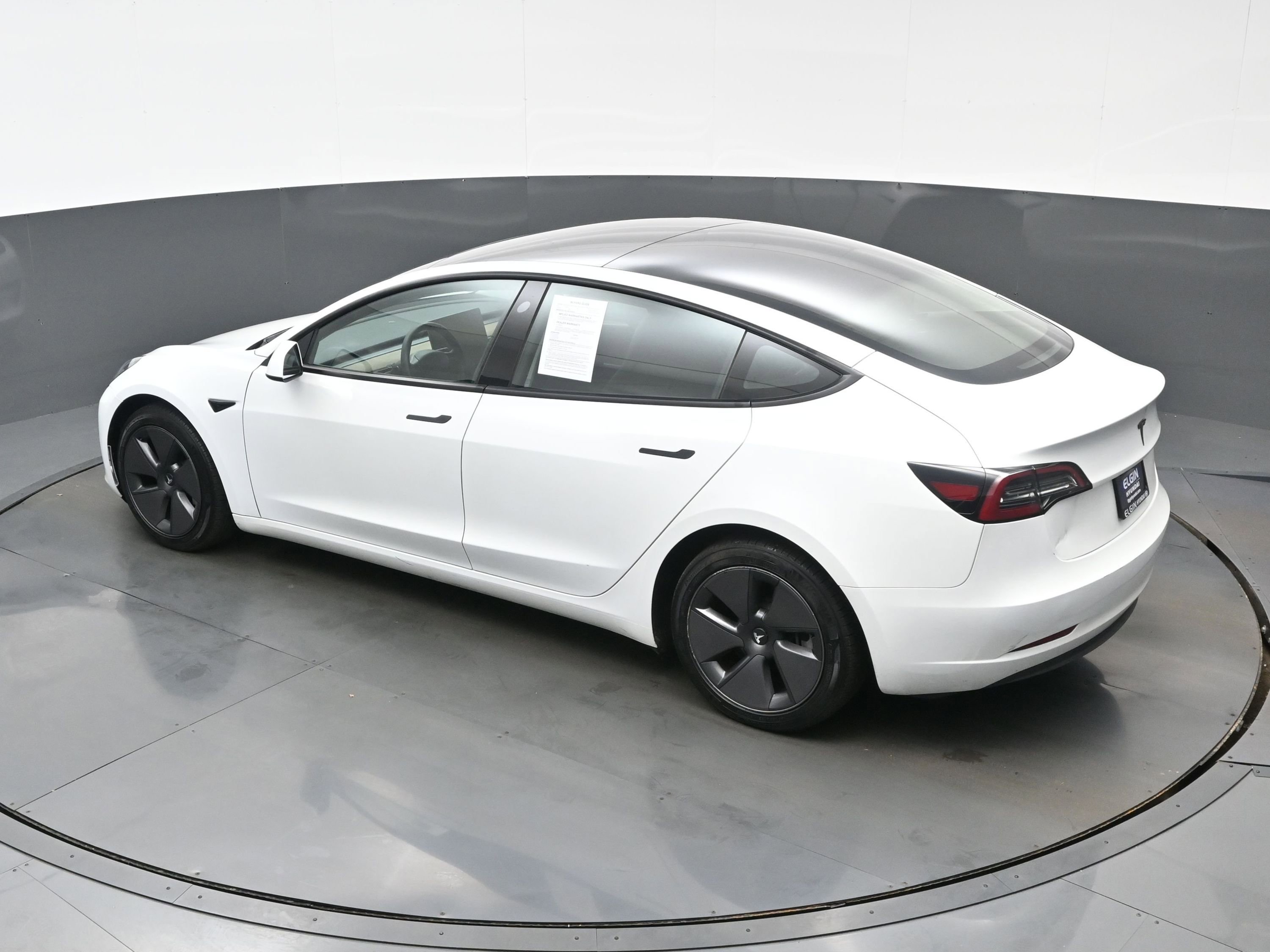 Used 2023 Tesla Model 3 Standard Range image 33