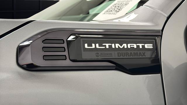 Used 2025 GMC Sierra 3500 Denali Ultimate AWD/4WD image 46