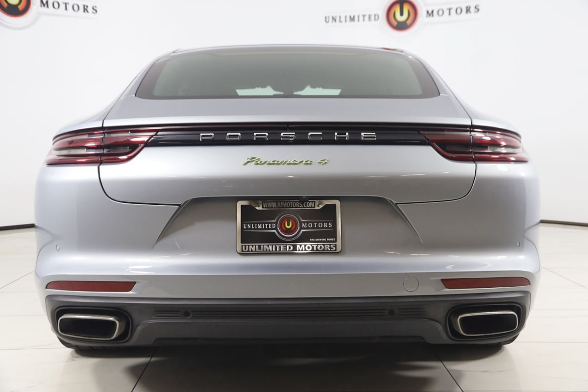 Used 2018 Porsche Panamera 4 AWD/4WD image 60