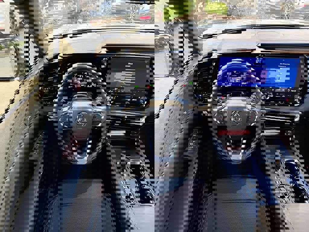 New 2026 Lexus RX 450h AWD image 11