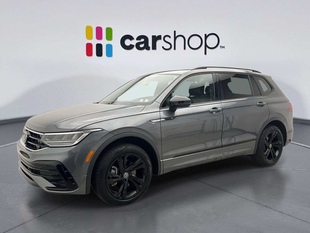 Used 2024 Volkswagen Tiguan SE R-Line