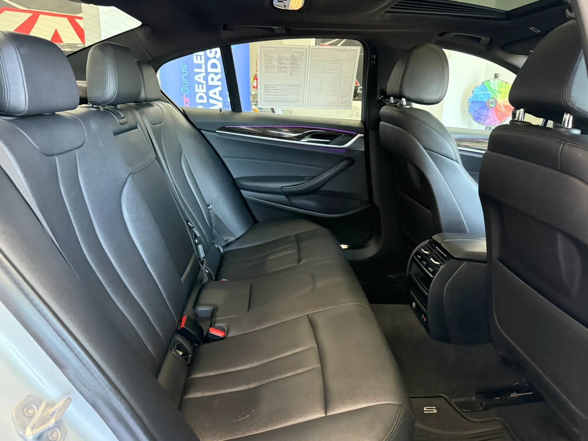 Used 2020 BMW 530i w/ Premium Package RWD image 24