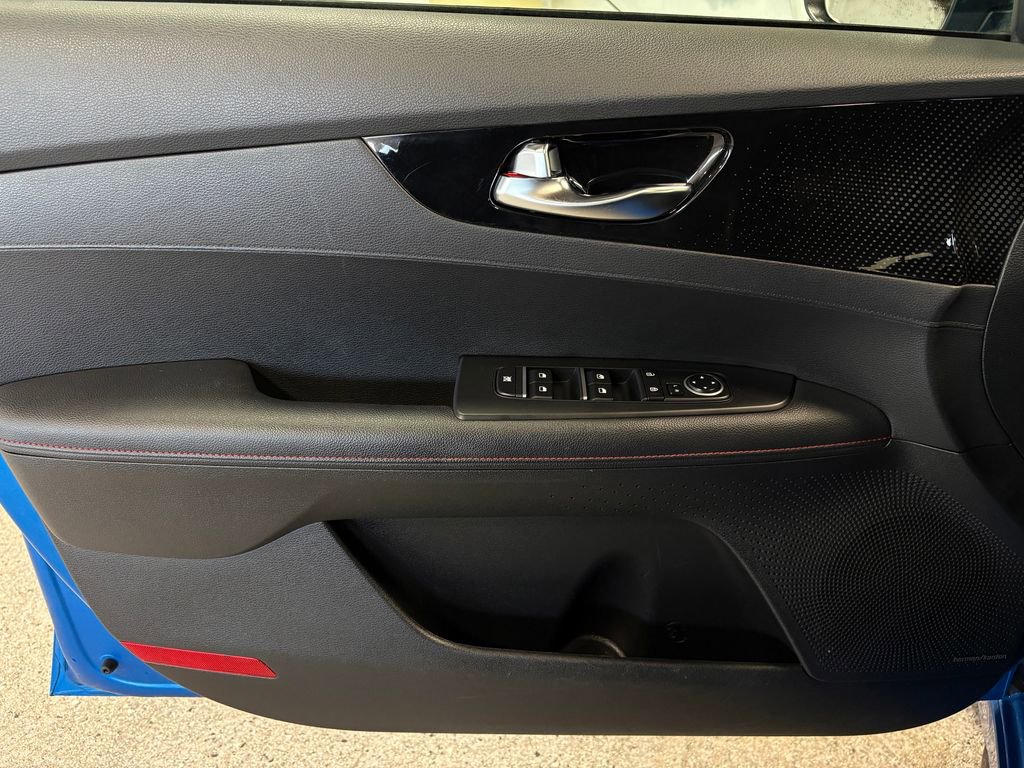 Used 2023 Kia Forte GT w/ GT2 Package image 16