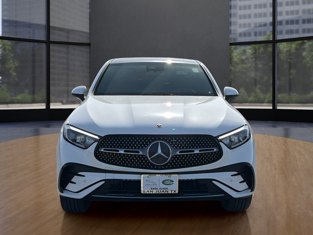 Used 2025 Mercedes-Benz GLC 300 4MATIC image 11