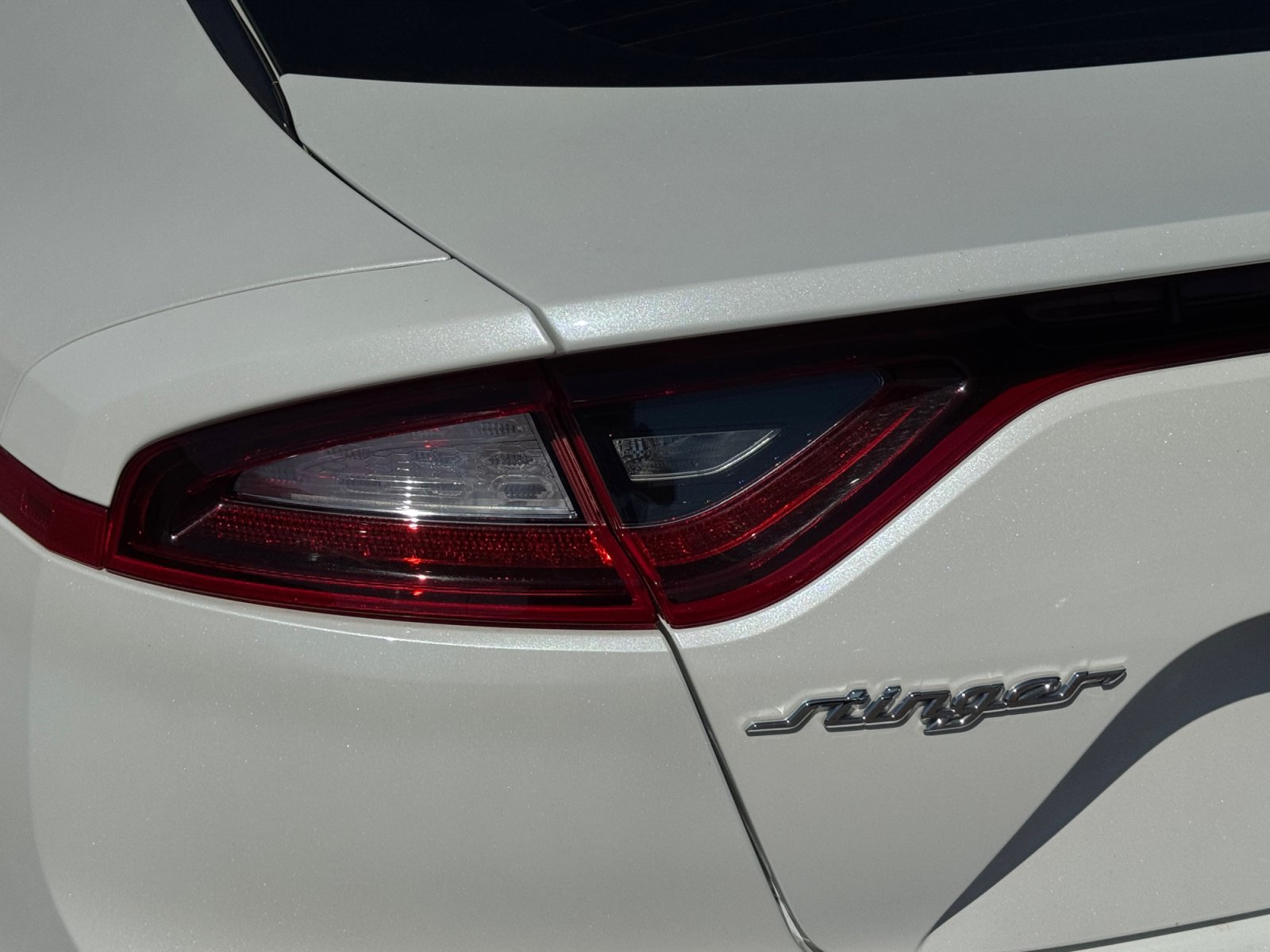 Used 2018 Kia Stinger GT2 RWD image 11