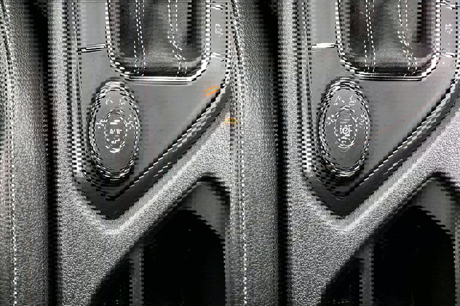 Used 2022 Volkswagen Tiguan SE R-Line image 39