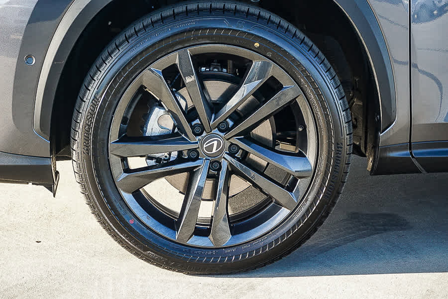 New 2026 Lexus NX 450h+ AWD w/ Luxury Package image 9