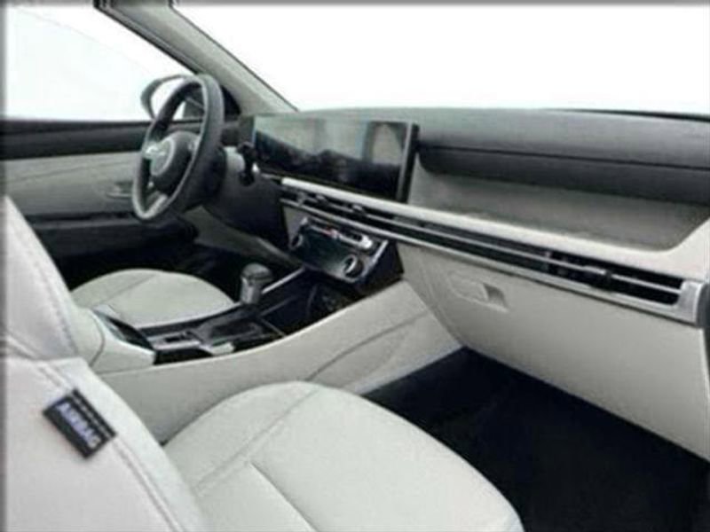 Used 2025 Hyundai Tucson SEL image 15