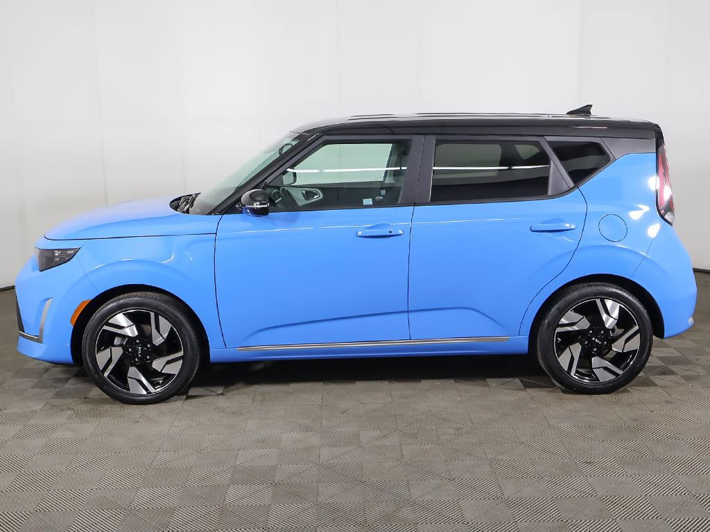 Used 2023 Kia Soul GT-Line FWD image 16