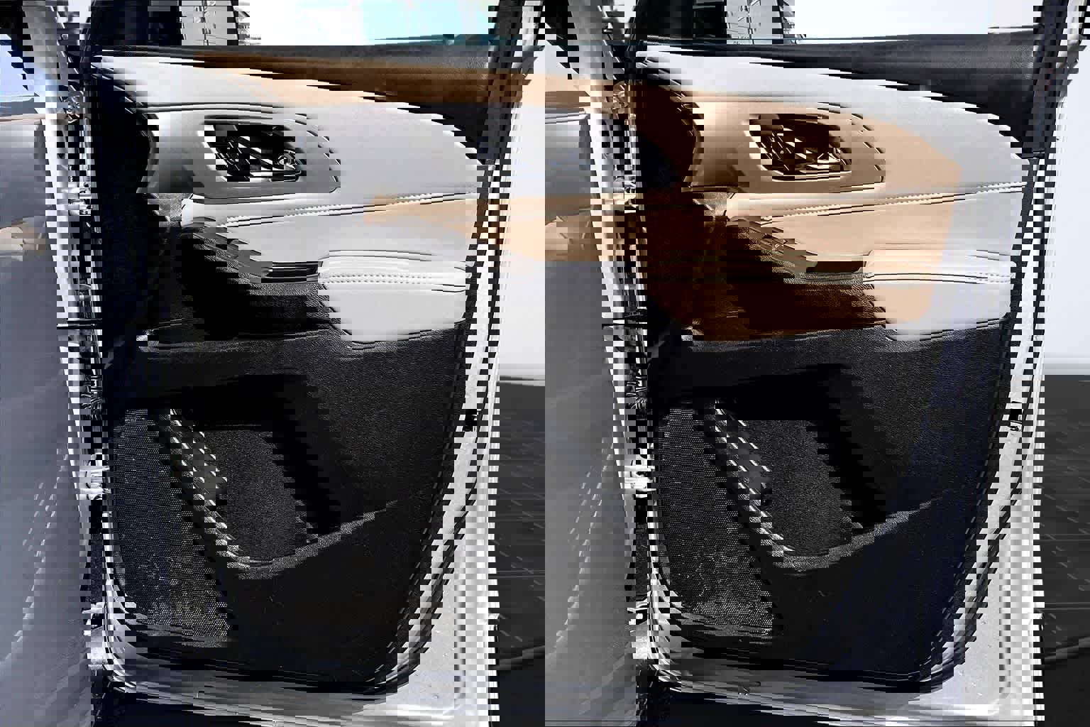 Used 2022 Chevrolet Traverse LS w/ Safety Package AWD/4WD image 29