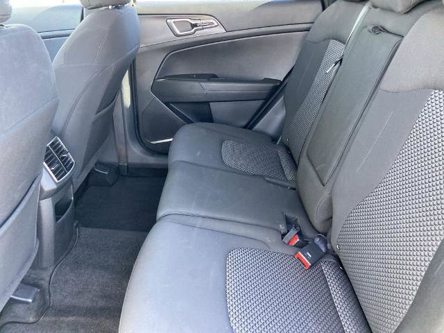 Used 2025 Kia Sportage LX FWD image 19