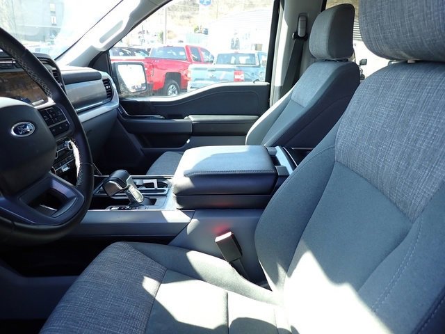 Used 2023 Ford F150 Lightning XLT image 10