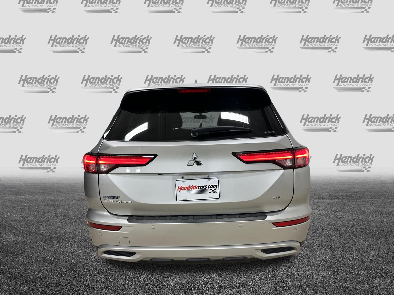 Used 2024 Mitsubishi Outlander SE AWD/4WD image 9