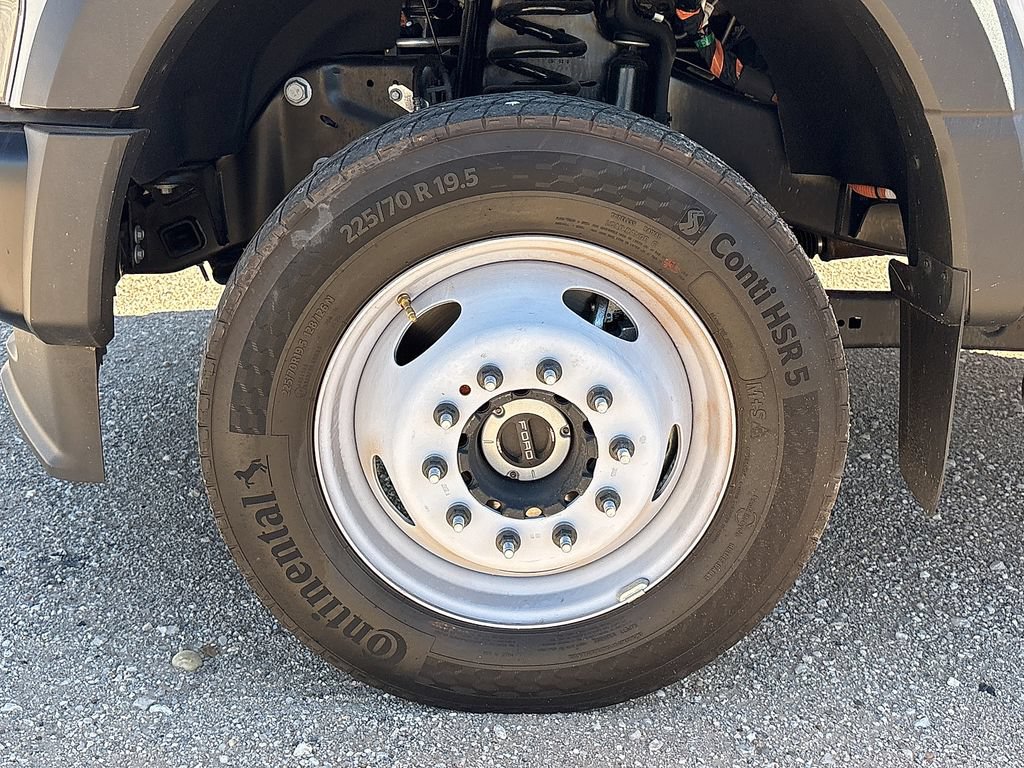 New 2026 Ford F550 4x4 Regular Cab Super Duty image 14