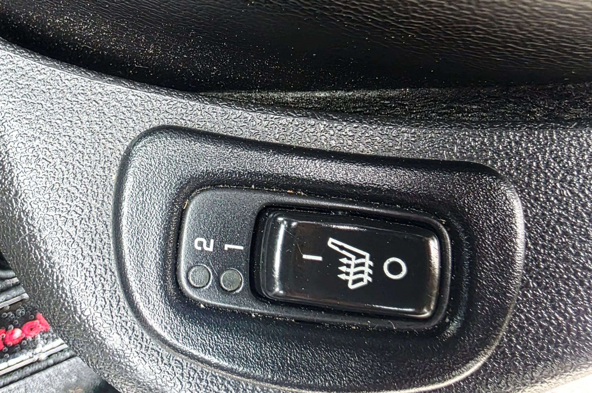 Used 2007 Pontiac G6 GT w/ Premium Package FWD image 27