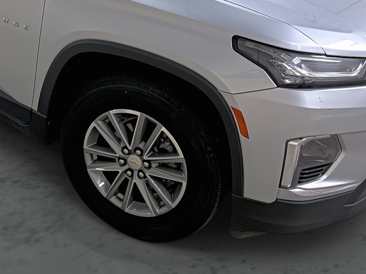 Certified 2022 Chevrolet Traverse LT w/ LPO, Cargo Package AWD/4WD image 14