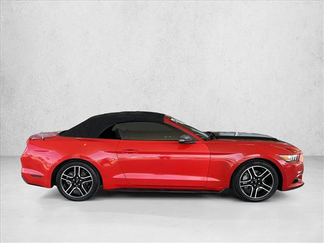 Used 2016 Ford Mustang Convertible image 4