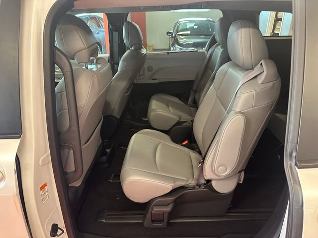 Certified 2025 Toyota Sienna XLE AWD/4WD image 12