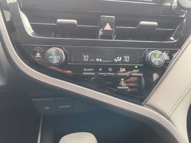 Certified 2022 Toyota Camry LE image 17