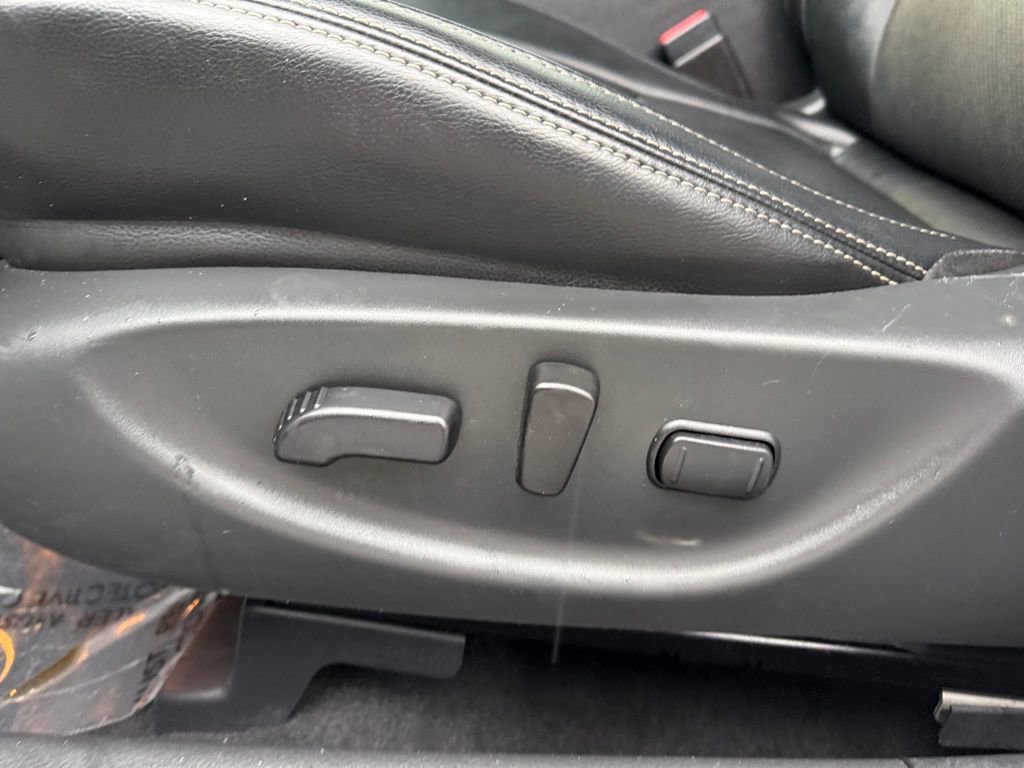 Used 2023 Nissan Maxima SV w/ Floor Mat Group image 16
