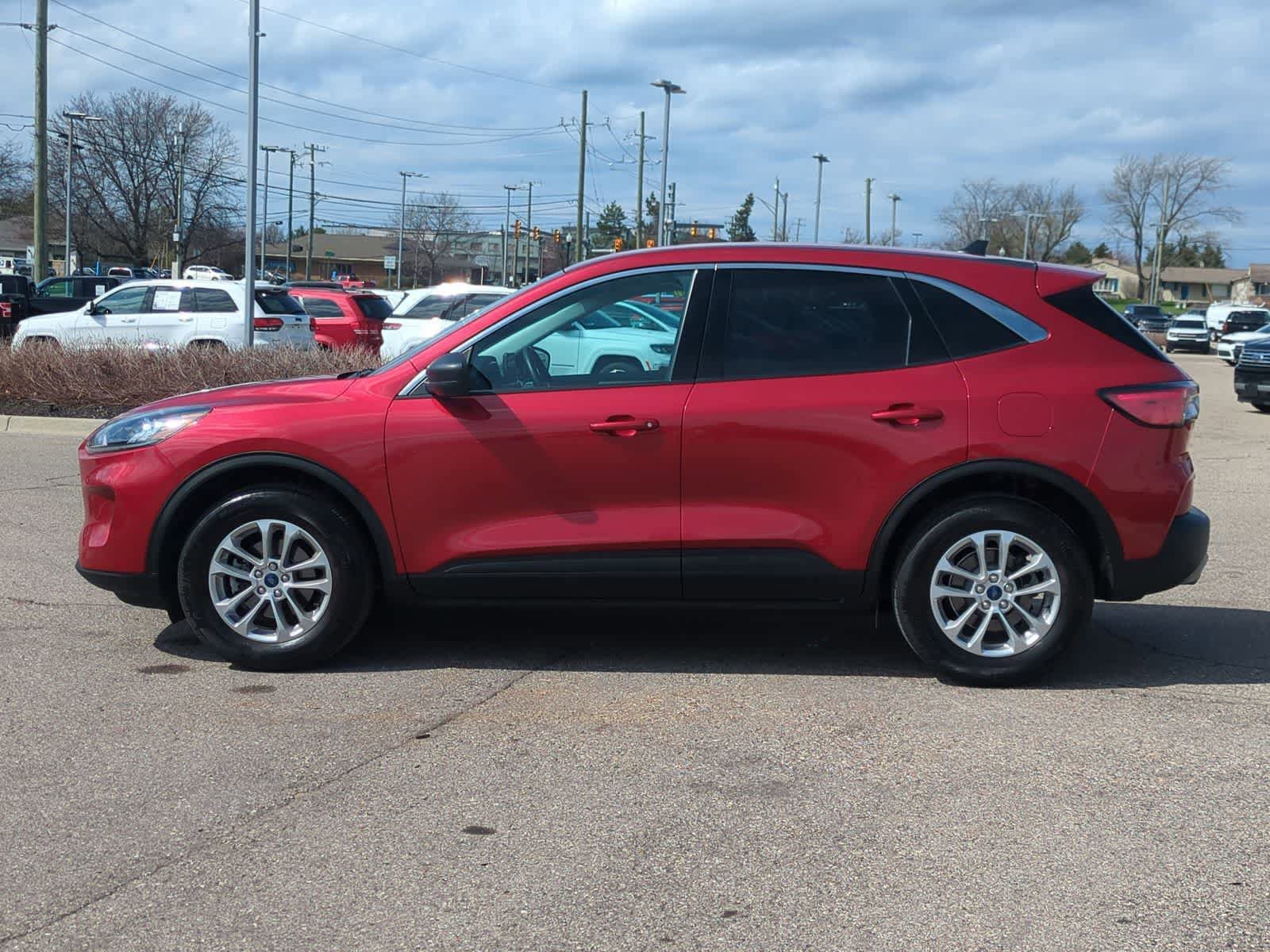 Used 2022 Ford Escape SE w/ Convenience Package image 5