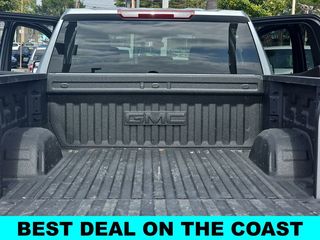 Used 2026 GMC Sierra 1500 Elevation w/ Elevation Select Package AWD/4WD image 13