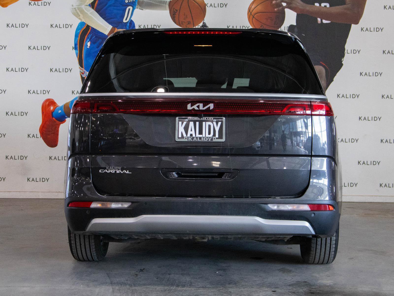 Used 2024 Kia Carnival LX image 22