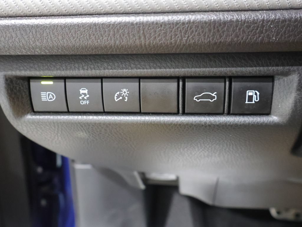 Certified 2025 Toyota Camry SE w/ Convenience Package AWD/4WD image 33