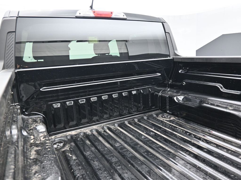 Certified 2025 Ford Maverick XLT w/ XLT Luxury Package image 22