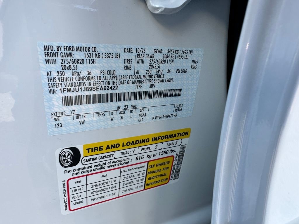 New 2025 Ford Expedition Active image 27