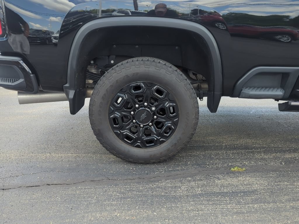 Certified 2025 Chevrolet Silverado 3500 High Country w/ High Country Premium Package AWD/4WD image 12