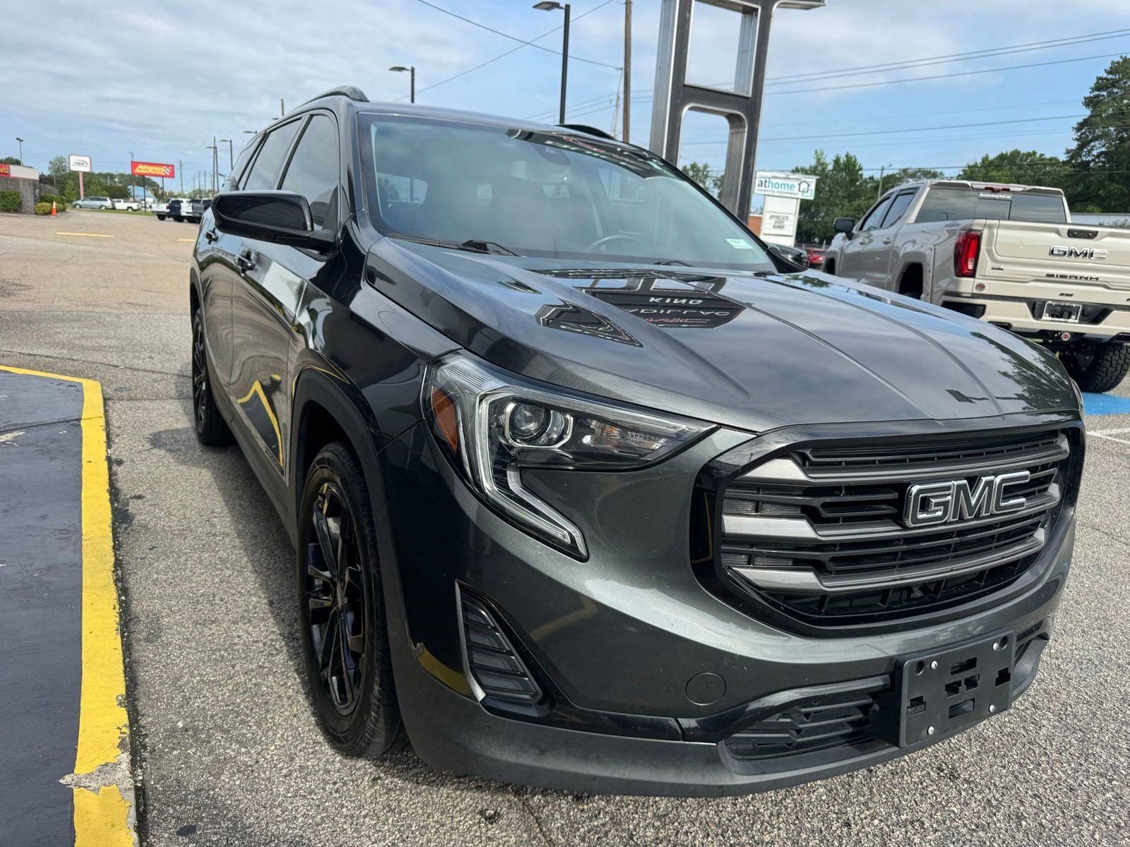 Used 2020 GMC Terrain SLE w/ Driver Convenience Package FWD image 12